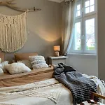 Wunderschoene Altbauwohnung In Toplage * Biederitz