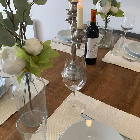 Wunderschoene Altbauwohnung In Toplage *