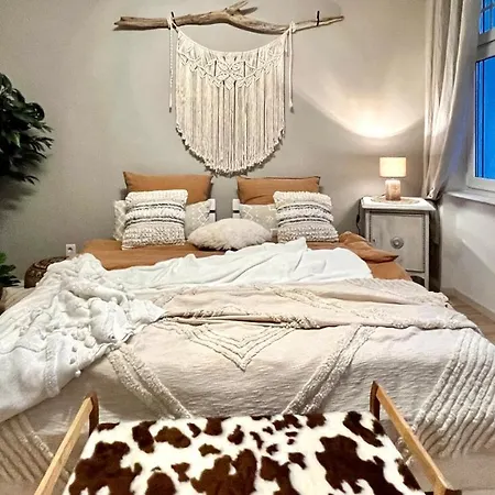 Wunderschoene Altbauwohnung In Toplage *